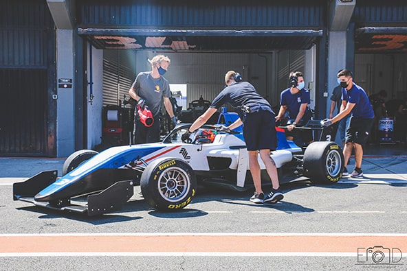 sports mécaniques, motorsport photography, photographie sportive, voiture de course, monoplace, Formule F3R, écurie de course, Cap Racing, Circuit Ricardo Tormo